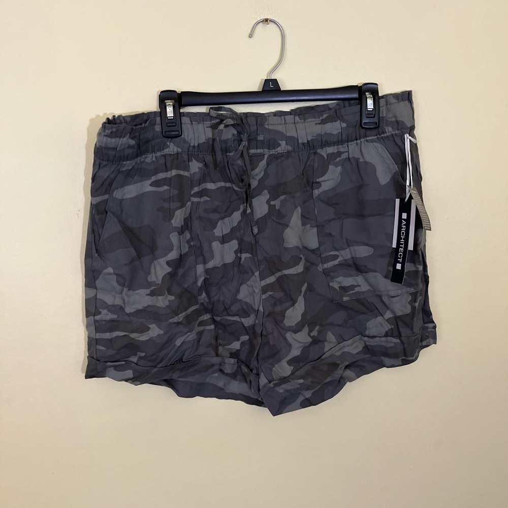 Architect Dark Gray Camouflage Shorts Large NWT